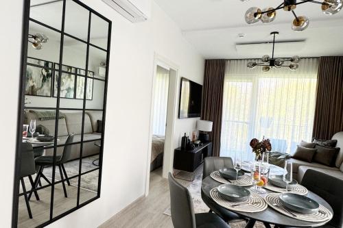 พื้นที่นั่งเล่นของ White Pearl Apartment