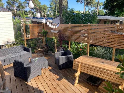 Charmant mobil home camping Les Embruns