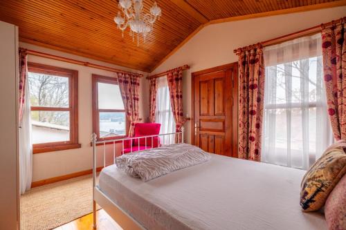 Postel nebo postele na pokoji v ubytování Çınarlı hotel