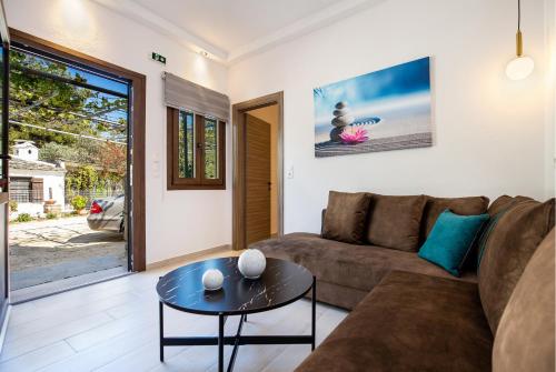 Χώρος καθιστικού στο Beautiful Alice Luxury Suites