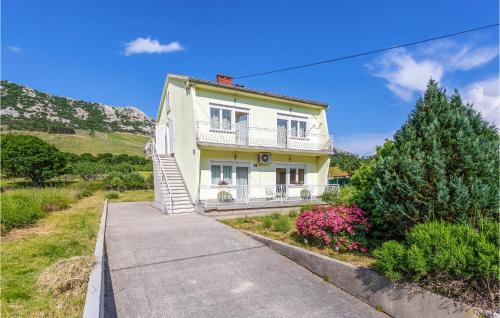 Lovely Apartment In Draga Bascanska