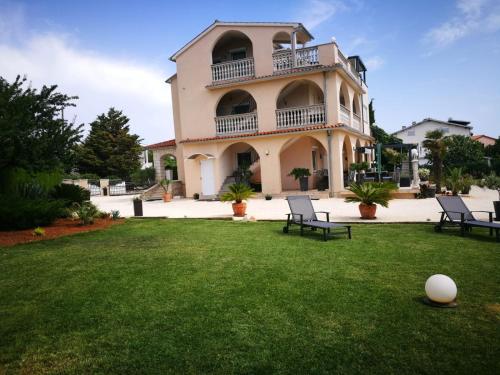 Villa Meli - Apartments mit Meerblick