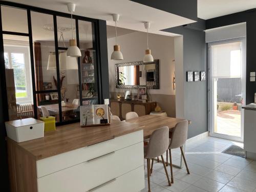 Photo de la galerie de l'établissement Parenthèse de rêve - Piscine & confort au Mans, à Coulaines