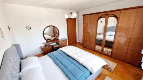 Ένα ή περισσότερα κρεβάτια σε δωμάτιο στο Cvitak home