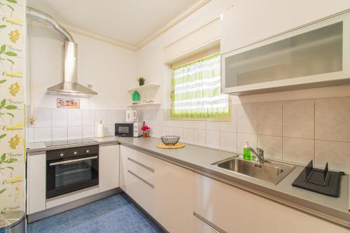 Flexible SelfCheckIns 47 - Zagreb - Two Loggia - New - 3 Bedrooms - 2 WC