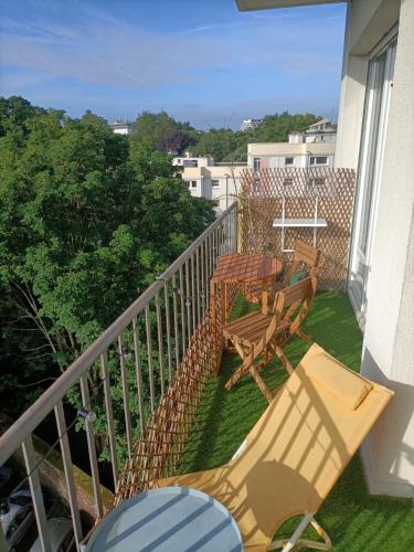 Photo de la galerie de l'établissement Appartement centre-ville lumineux et balcon, à Rennes