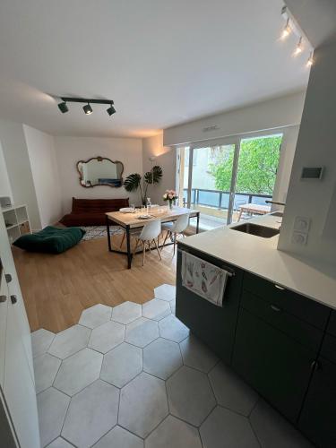 Appartement 1 Chambre avec Terrasse et Garage