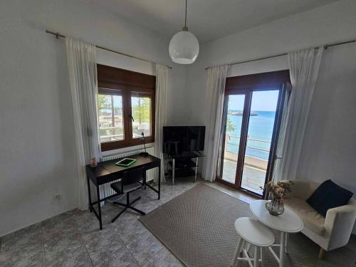 Μια τηλεόραση ή/και κέντρο ψυχαγωγίας στο Beach house