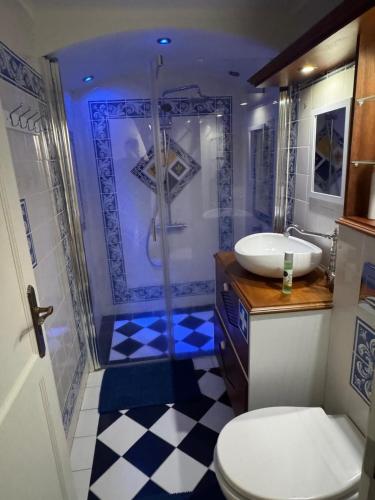 Residência Bavaria, espaço inteiro no centro de Ponta Delgada