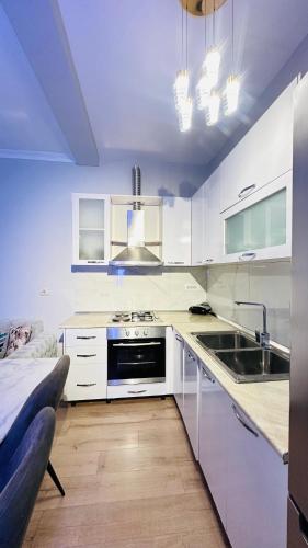 Gallery image of Blloku Luxury 2 bedroom apartment in Tirana