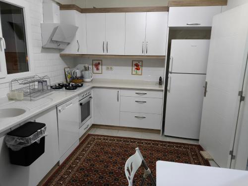 Dapur atau dapur kecil di Soem Elaia House