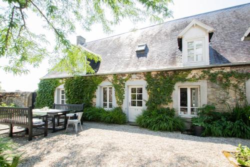 Charmant cottage normand avec vue panoramique sur la côte de Regnéville