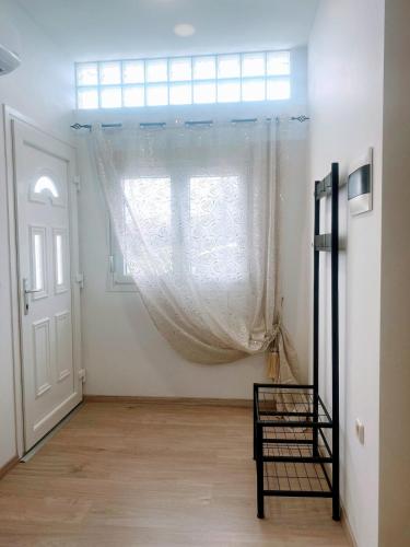 Gambar di galeri bagi MariAggela's Little House di Theologos