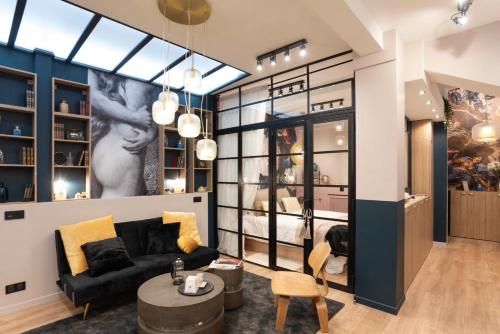 Charming artist studio in Le Marais