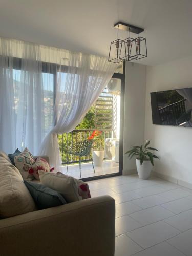 Televisyen dan/atau pusat hiburan di Moderno apart en Col Escalón,vista,piscina,gimnasio