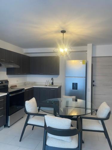 Dapur atau dapur kecil di Moderno apart en Col Escalón,vista,piscina,gimnasio