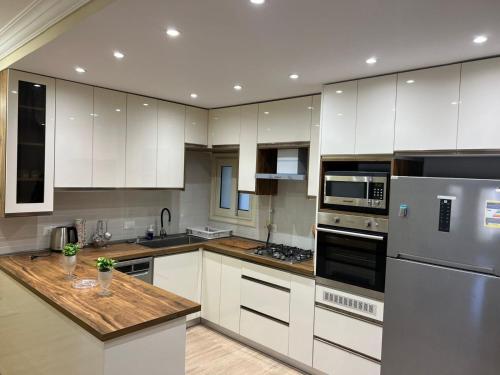 Brand New Luxurious 3 Rooms Garden view apartment