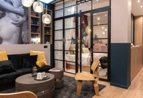 Charming artist studio in Le Marais