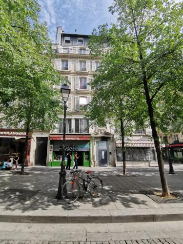 Charming artist studio in Le Marais
