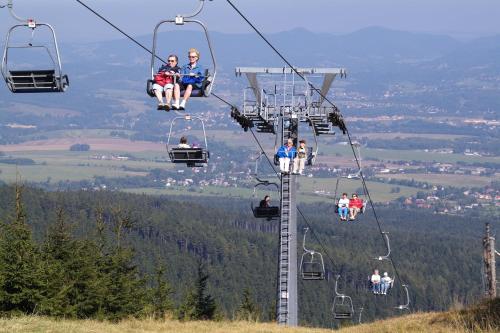 Imagen de la galería de Hotel Ještěd, en Liberec