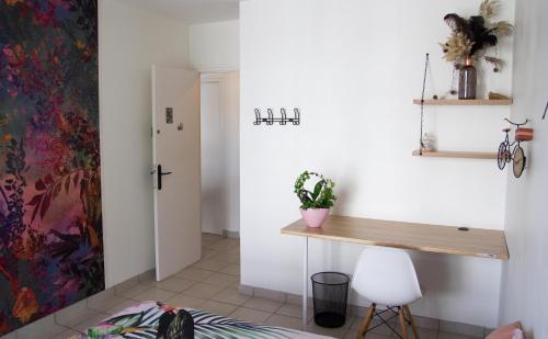 Gambar di galeri bagi Chambre dans T5 96m2 meublé tt équipé di Lorient