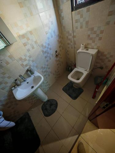 Bilik mandi di MP's Residence 104