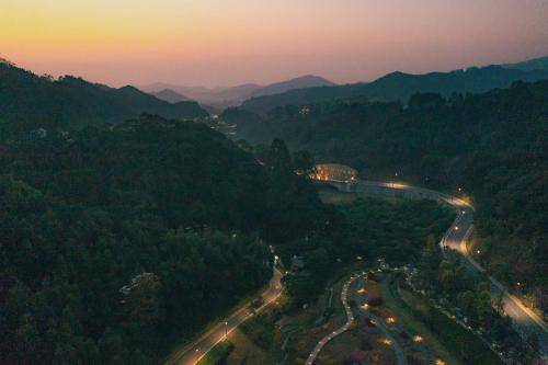 Fotografie z fotogalerie ubytování 天人山水 真意帐篷 v destinaci Conghua