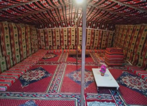 Postel nebo postele na pokoji v ubytování Kilani Hotel Siwa فندق كيلاني سيوة