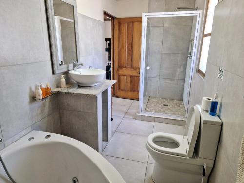 Ein Badezimmer in der Unterkunft Red Stone Hills