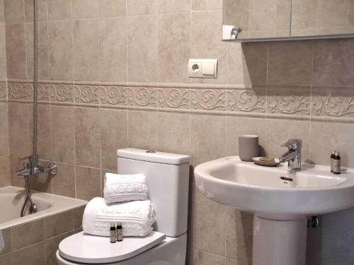 Et badeværelse på Noctua 033 Manilva Duquesa 2