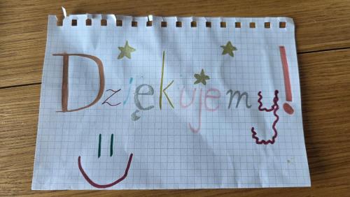 a notebook with the words recycling me written on it at Apartament Belvedere Ławica Airport in Poznań