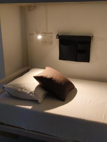 Letto o letti in una camera di Bonjour Travellers Hostel