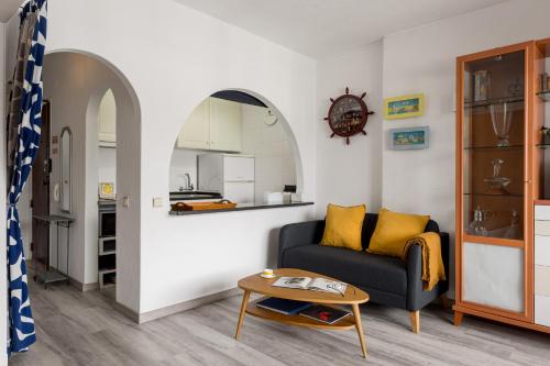 Sun & Sea 1-Bedroom Apartment