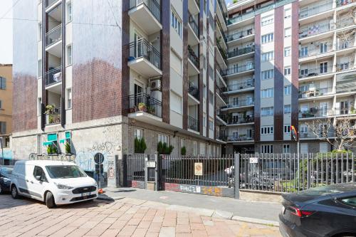 GuestHost - Cozy Studio Apartment Tortona Milan