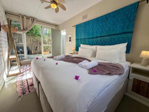 Ένα ή περισσότερα κρεβάτια σε δωμάτιο στο THE BIG - Luxury Backpackers