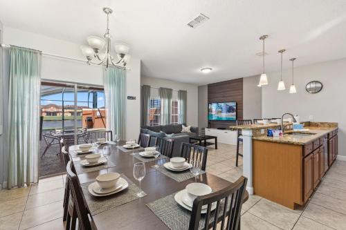 8893 Candy Palm Road photo 12