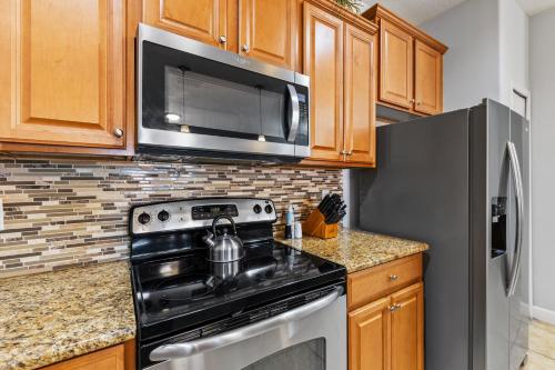 8893 Candy Palm Road photo 16