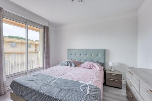 Photo de la galerie de l'établissement Le Balcon du Coteau II - Appt climatisé, à Bandol