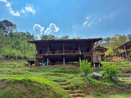 Zahrada ubytování สะปันซีวิว ที่พักบ้านสะปัน บ่อเกลือ น่าน