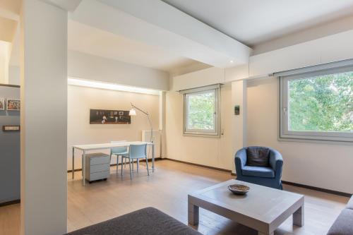 Plaka Stylish 1 Bed Apartment on Cathedral Sq - CM1