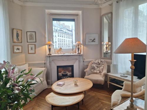 Plein Centre Charmant et Lumineux