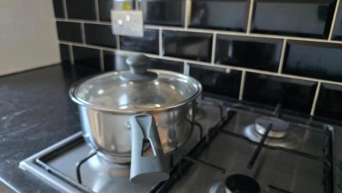 a pot sitting on top of a stove at The Ansi9 in Livingston