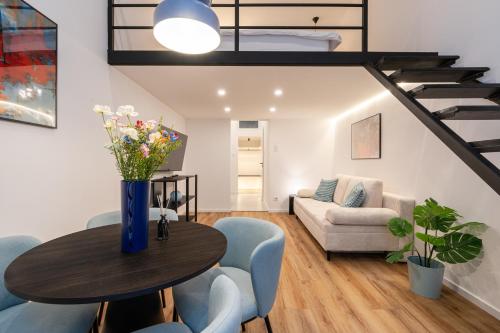 Dob 70 - Boutique Apartments, Best Location by BQA