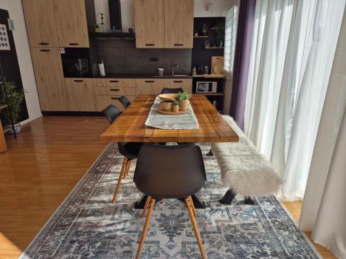 Afbeelding uit fotogalerij van Apartment near the sea-self check-in in Podstrana