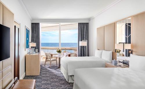 TV a/nebo společenská místnost v ubytování Fairmont Monte Carlo