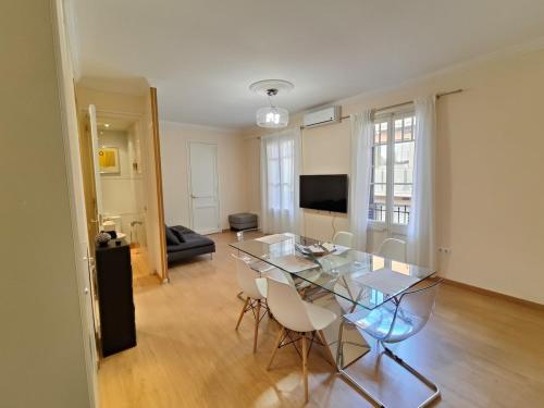 Elegant apartment Rambla Badal