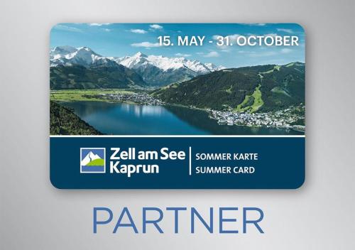 karta ze zdjęciem jeziora i gór w obiekcie Der Gletscherblick by Alpin Rentals - incl Summercard w Kaprunie