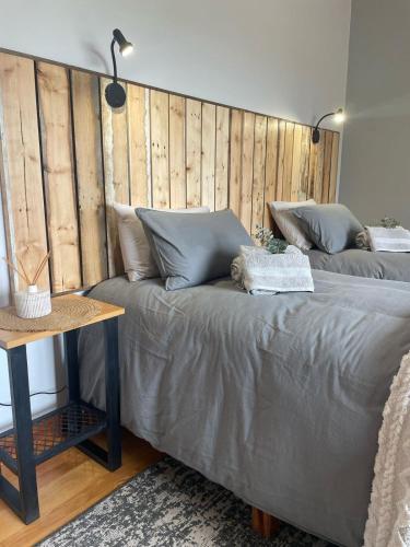 Postel nebo postele na pokoji v ubytování Barry Farmstay