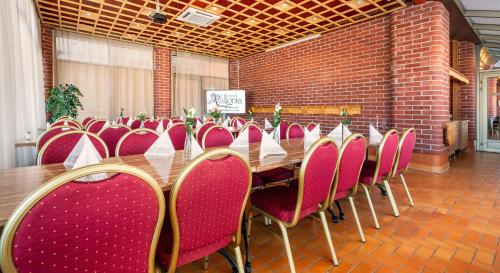 Телевизор и/или развлекательный центр в Hotel Vallonia