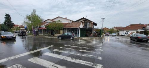 El barri de l'apartament o un barri que hi ha a prop